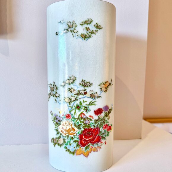 Vintage 1980s Japanese Tall Oval Floral w Gold Vase - Picture 2 of 10